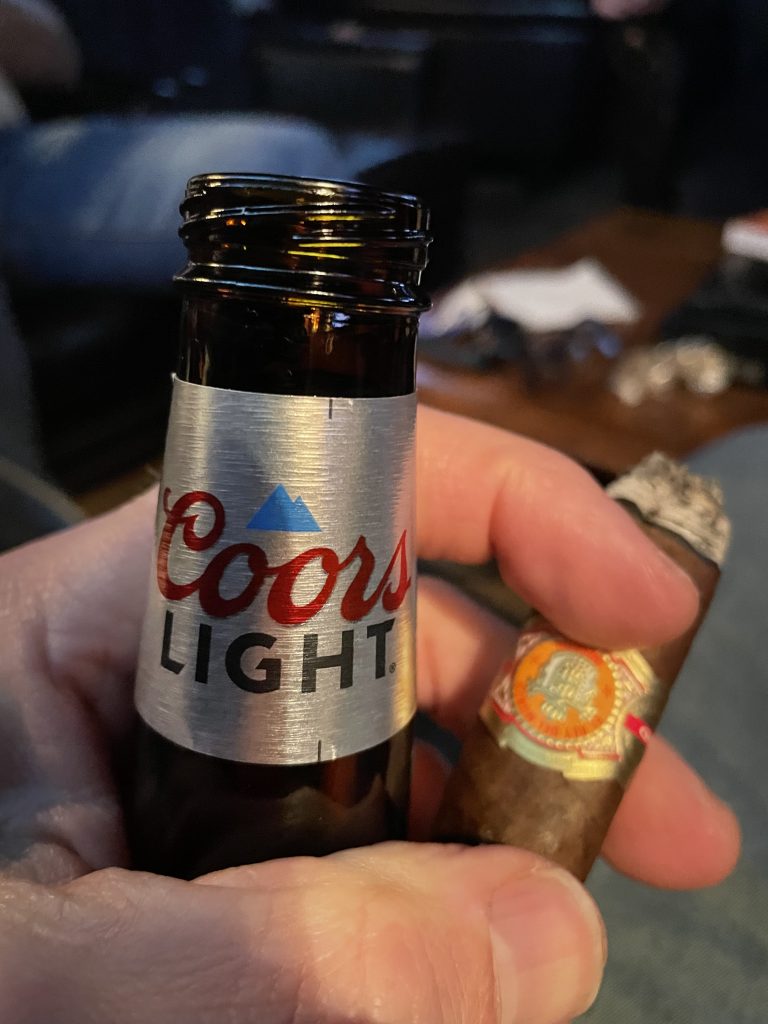 Coors Light with an El Rey del Mundo